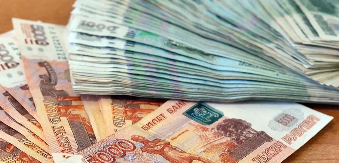 ВТБ, Уралсиб и Новикомбанк снижают ставки по кредитам