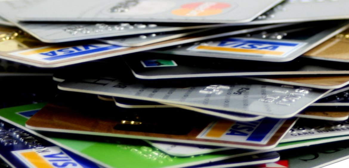 В сентябре выдано на четверть больше новых кредитных карт