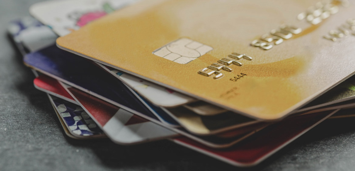 ОКБ: выдачи кредитных карт выросли на 60%