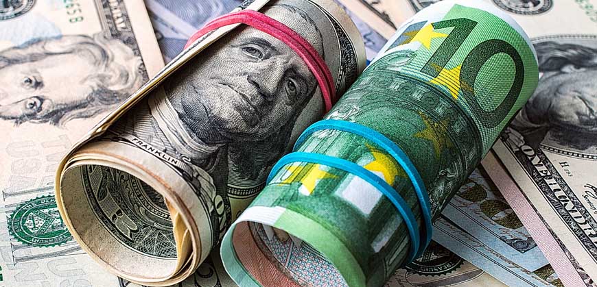 Газпромбанк взимает комиссию за внесение наличной валюты
